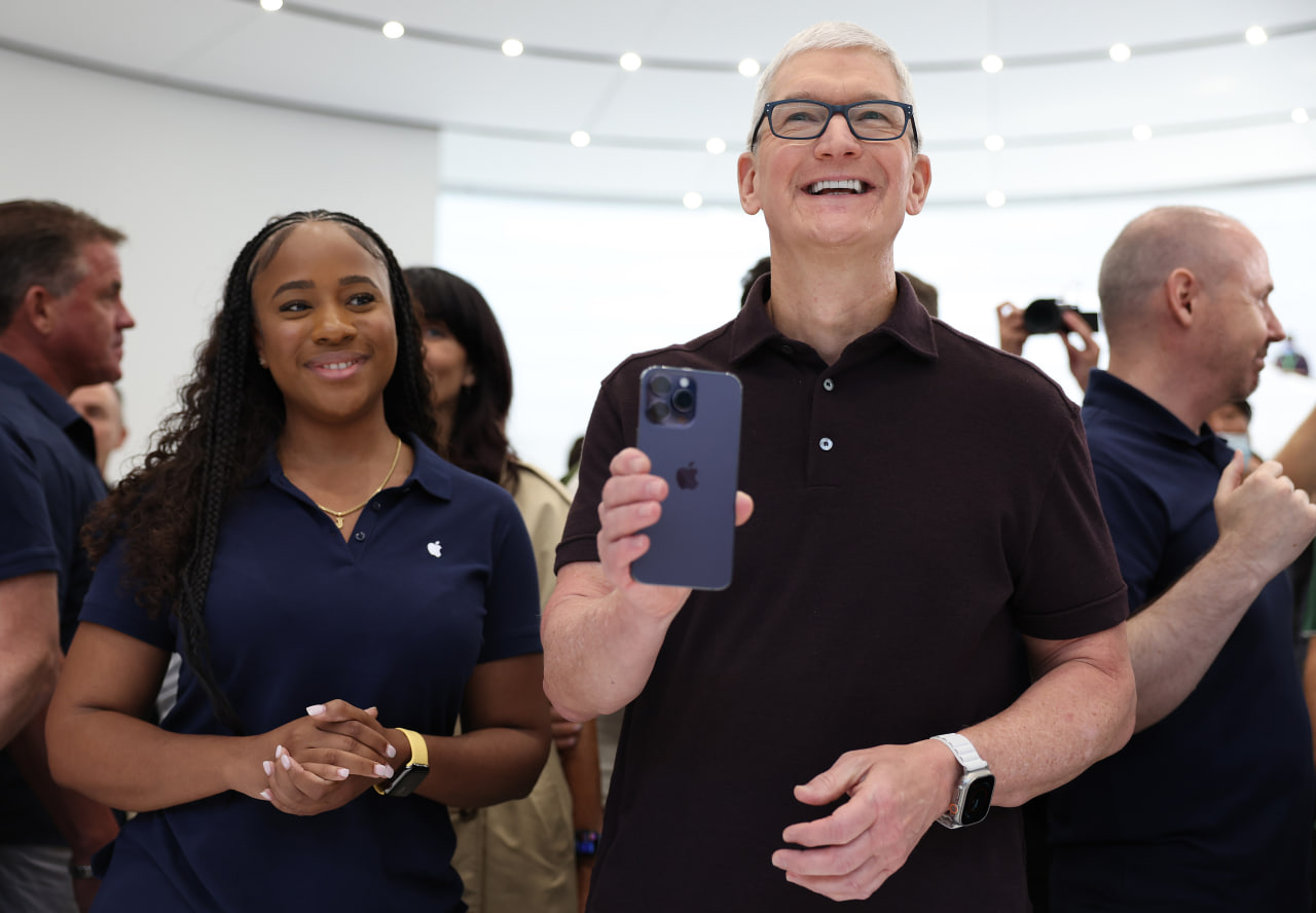 Генеральный директор Apple Тим Кук на презентации новых продуктов 7 сентября 2022 года