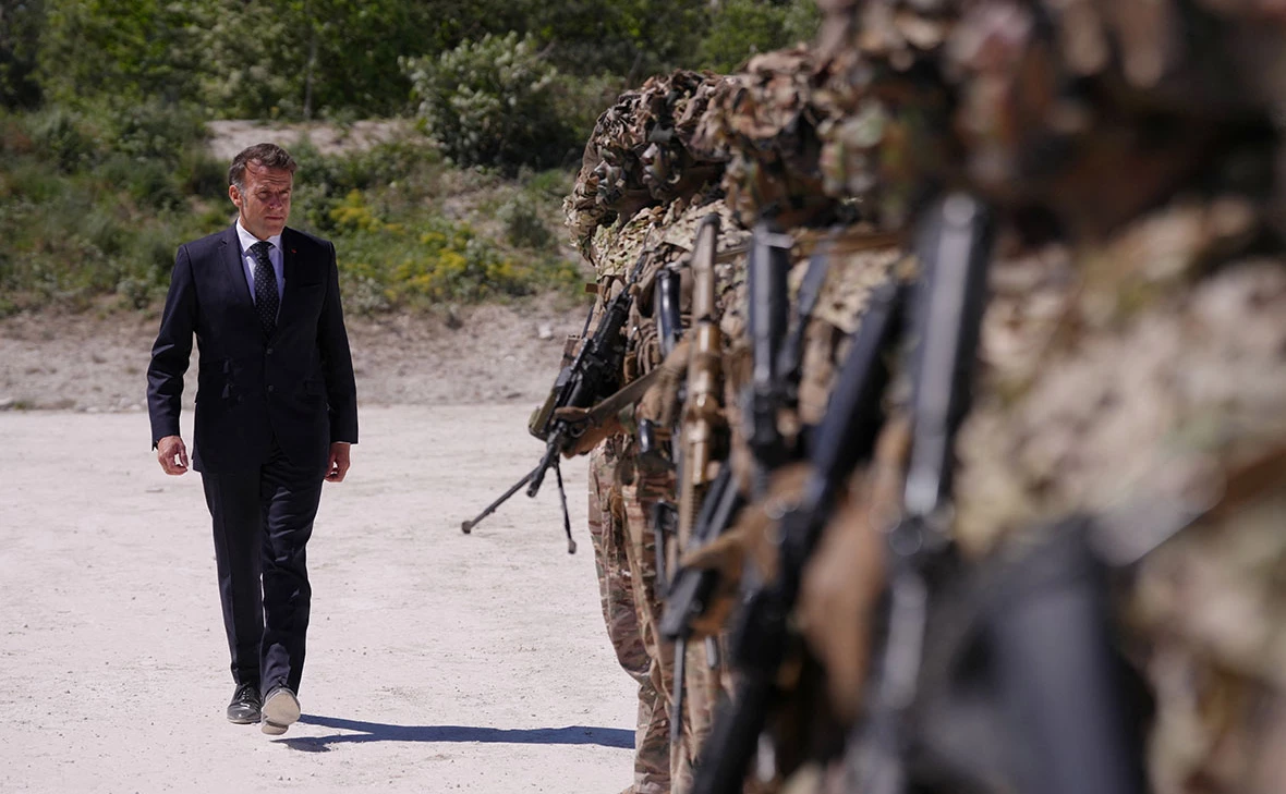 Aurelien Morissard / Reuters