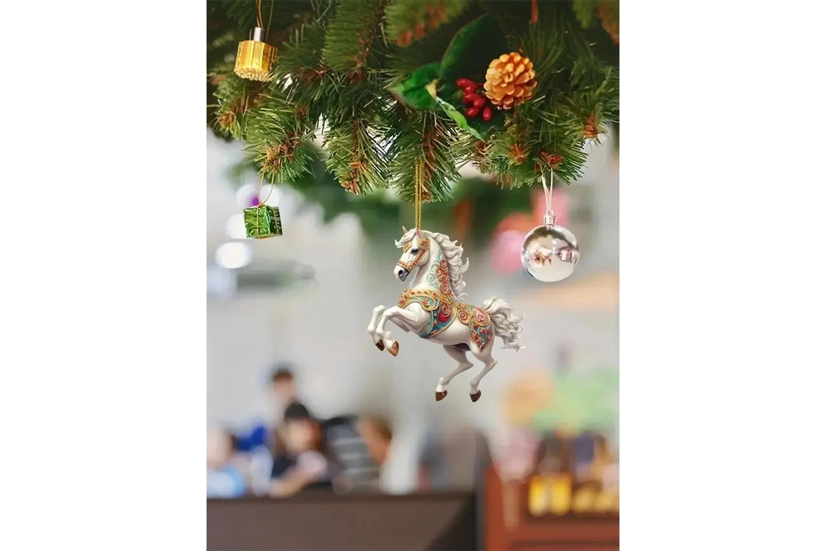 Елочная игрушка в виде лошади, символа 2026 года по восточному гороскопу
