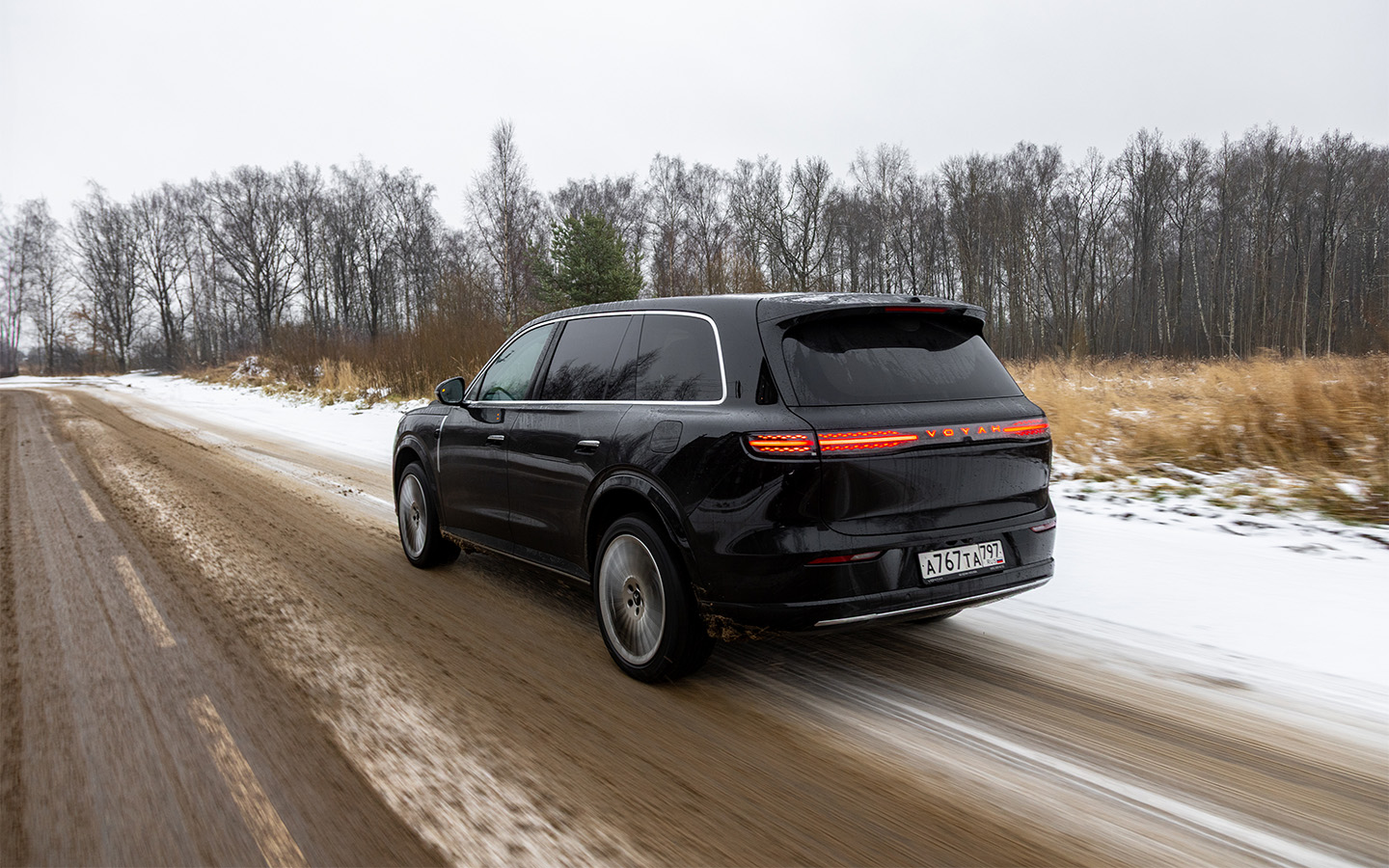 Voyah Taishan сканирует дорогу, превентивно подстраивая жесткость &laquo;пневмы&raquo; под конкретные условия в режиме онлайн