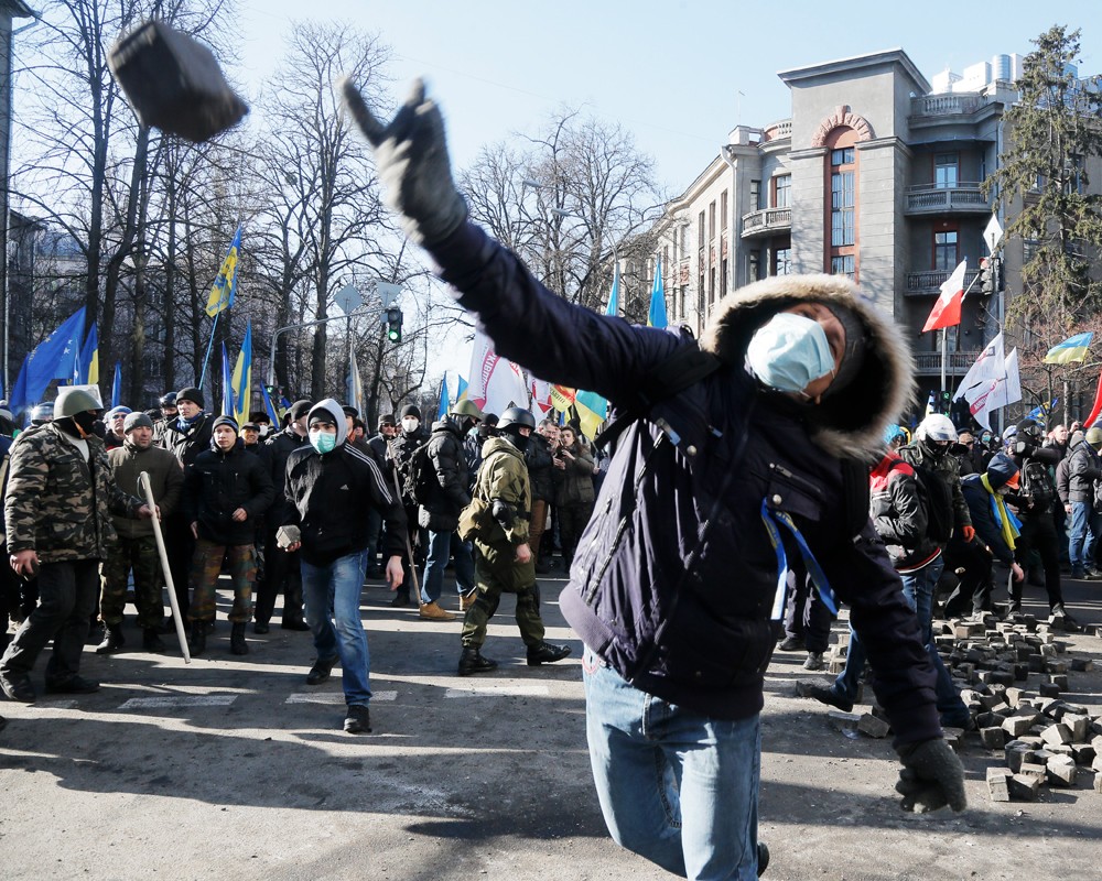 Эхо "черного вторника": столкновения в Киеве. Онлайн
