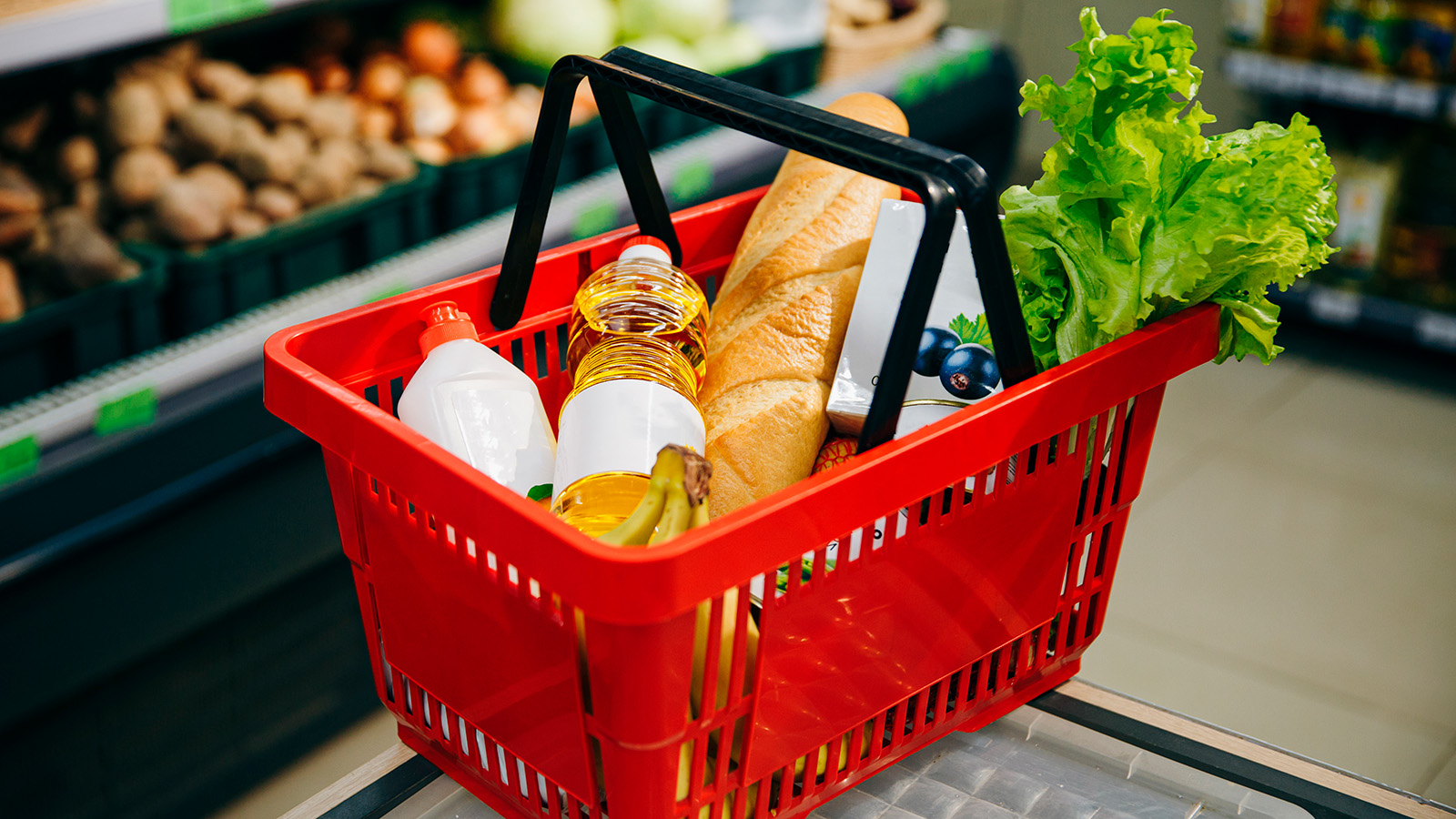 В Госдуме предложили ввести сертификат на продукты для малоимущих