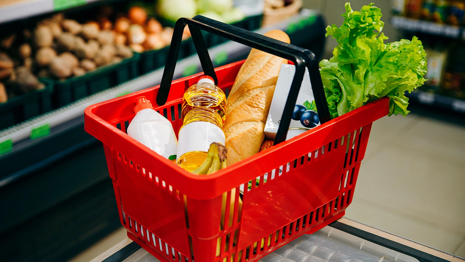 В Госдуме предложили ввести сертификат на продукты для малоимущих