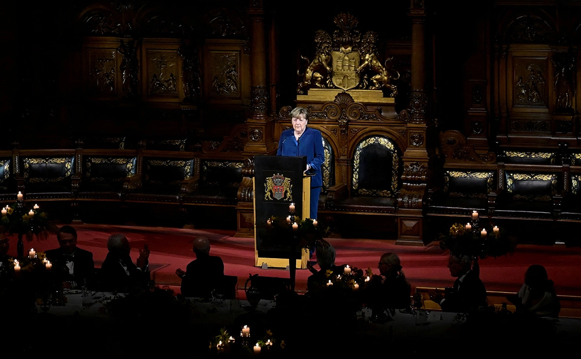 Fabian Bimmer / Reuters