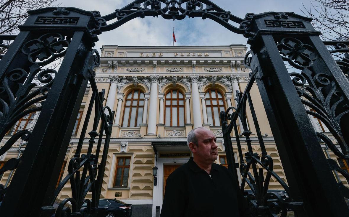 В ЦБ назвали меры для преодоления «кризиса доверия» на финрынке