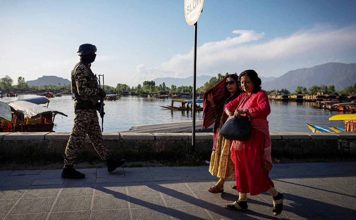 Adnan Abidi / Reuters