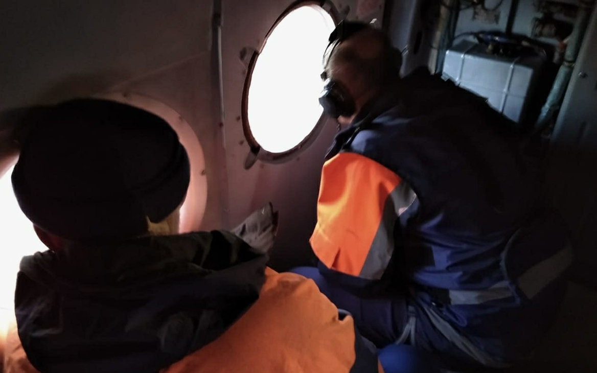 Экипаж упавшего в Удмуртии вертолета Ми-2 вышел на связь