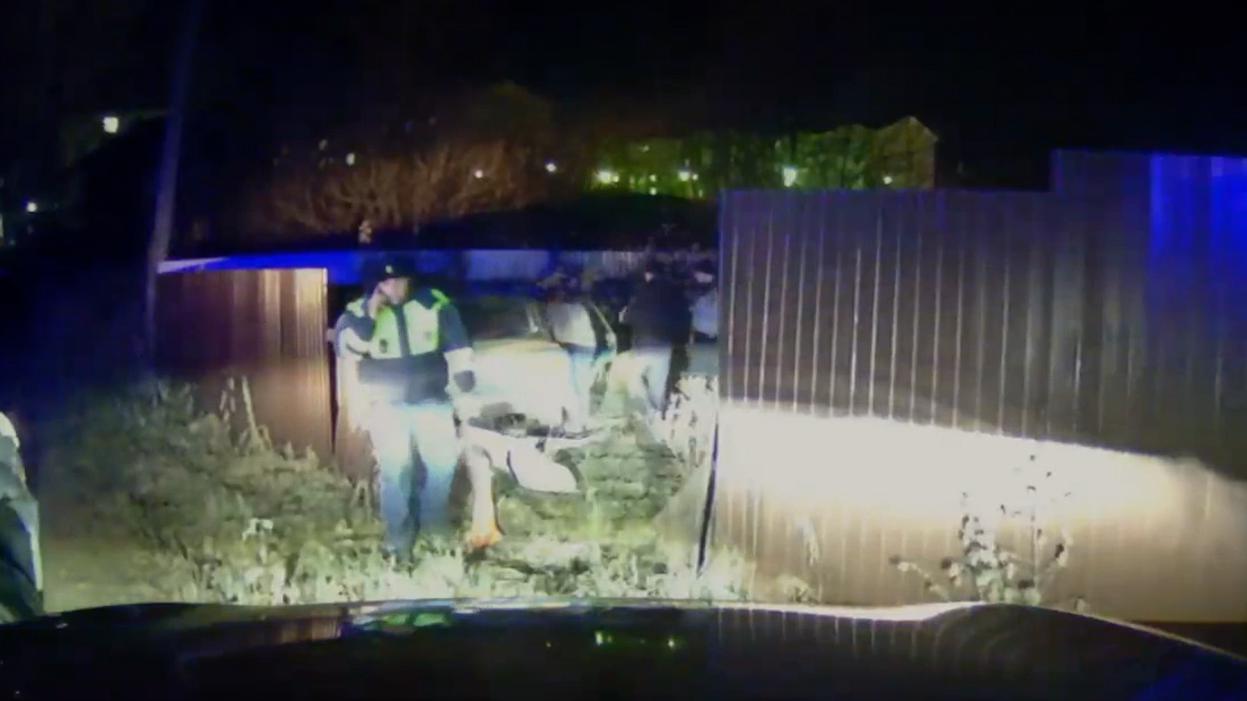 Подросток с друзьями угнал машину и в попытке скрыться от ППС попал в ДТП