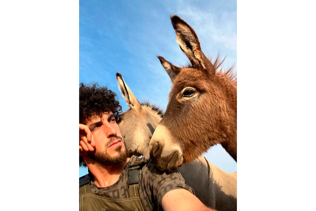 «Юмор — это тактика». Поговорили с самым популярным фермером в России