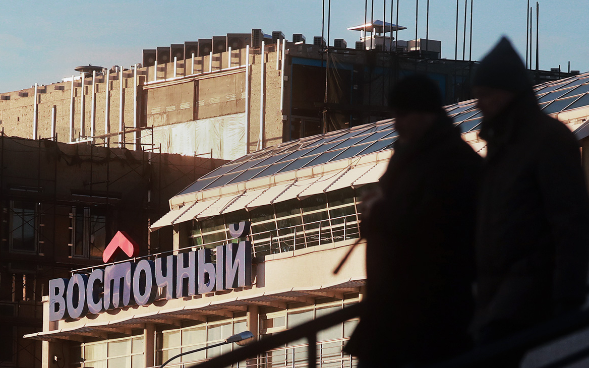 Суд прекратил рассмотрение иска банка «Восточный» к Evison и Калви