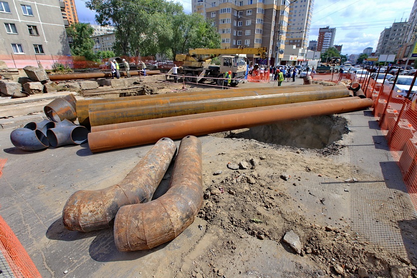 Для Новосибирска наиболее критичны повреждения магистральных труб