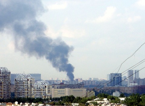 Крупный пожар около петровского дворца