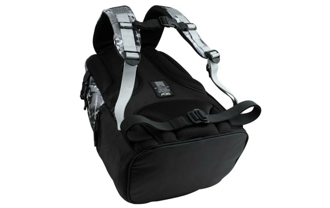 Рюкзак с анатомической спинкой, лямками, грудной стяжкой и поясным ремнем