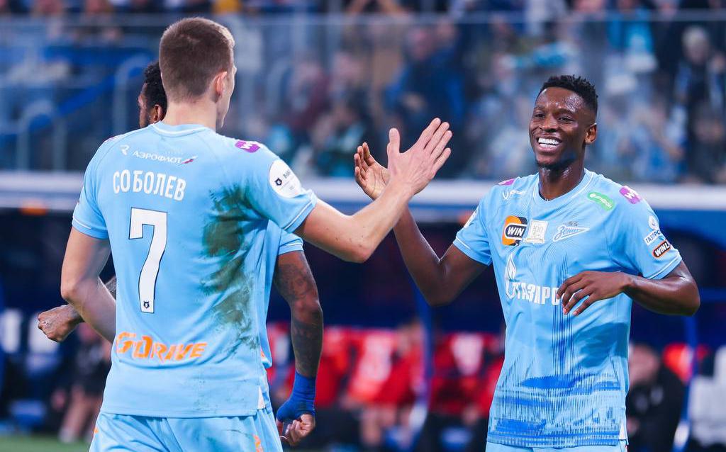«Зенит» обыграл клуб Дзюбы и вышел в лидеры РПЛ