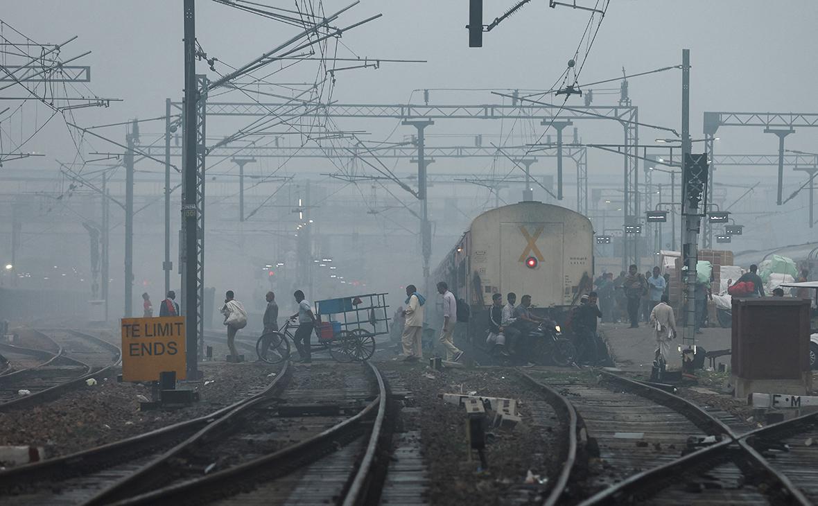 Смог утром в Нью-Дели, Индия, 3 ноября 2023 года