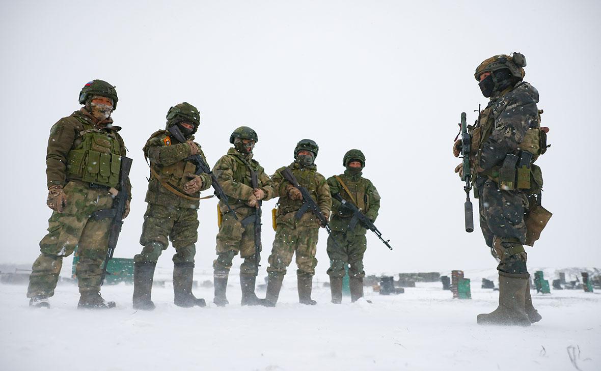 Песков заявил, что военные постараются снять угрозу ударов по Белгороду —  РБК