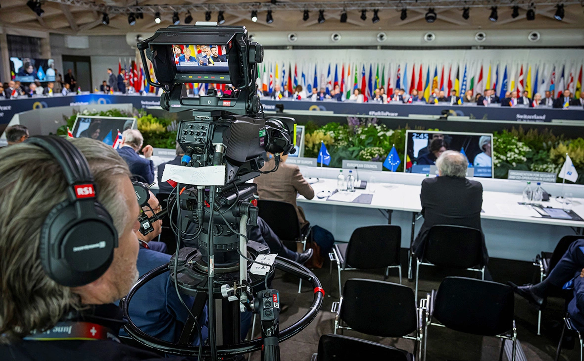 Urs Flueeler / Reuters