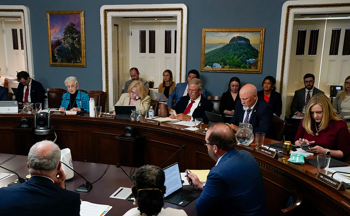 Elizabeth Frantz / Reuters