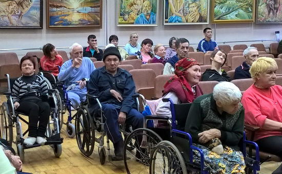 В Башкирии разрешают брать в приемные семьи пенсионеров 