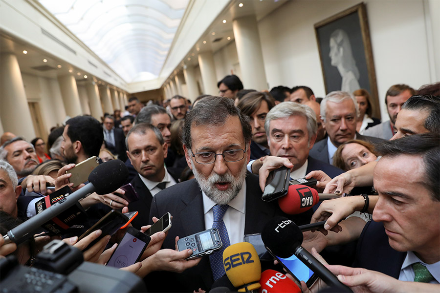 &laquo;Законность в Каталонии будет восстановлена&raquo;, &mdash; пообещал премьер-министр Мариано Рахой, узнав о решении каталонского парламента.
