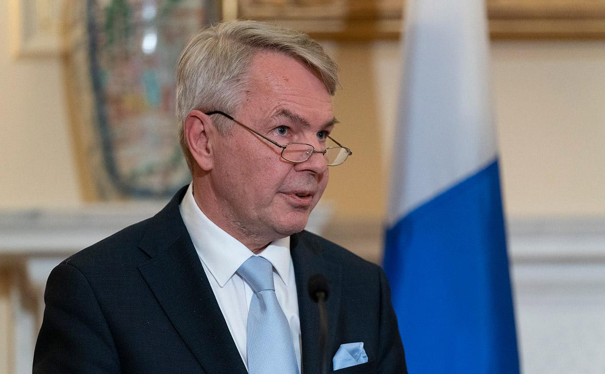 Глава МИД Финляндии исключил аннулирование ранее выданных россиянам виз"/>













