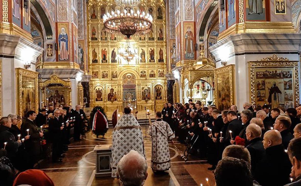 Церемония прощания с Виктором Черкесовым в храме Новодевичьего монастыря