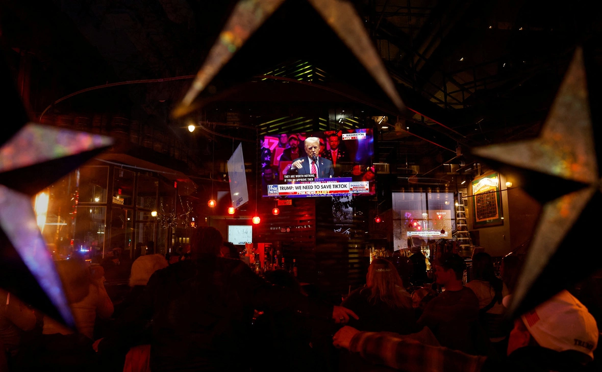 Shannon Stapleton / Reuters