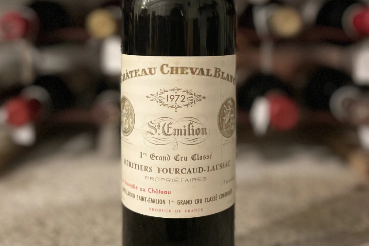 «Белая лошадь» — именно так переводится с французского название поместья Cheval Blanc, хотя происхождение его доподлинно неизвестно