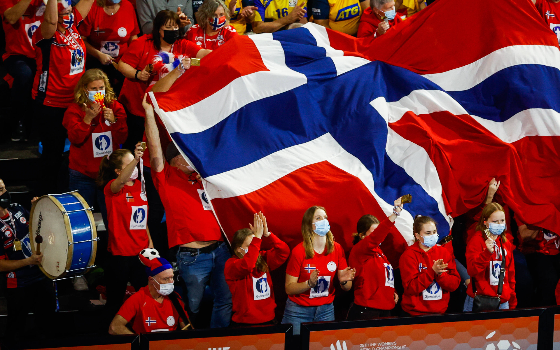 Гандболисты сборной Норвегии отказались лететь с россиянами из-за COVID