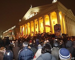 Белорусская оппозиция пыталась взять штурмом Дом правительства