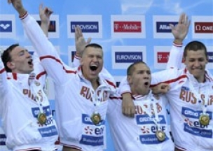 Российские пловцы завоевали три "золота" на ЧЕ