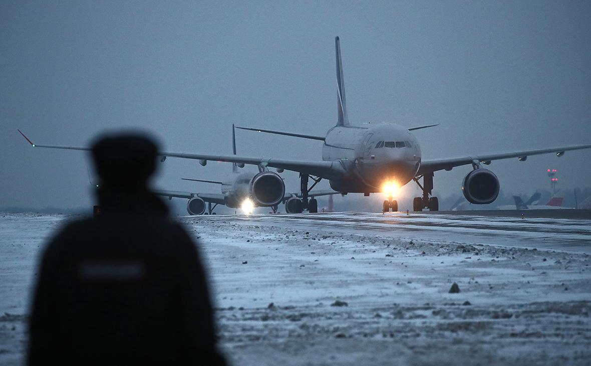 метель в аэропорту