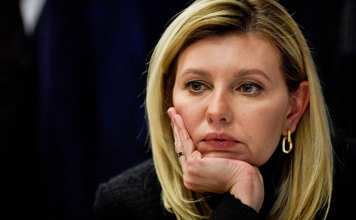 Julien De Rosa / Reuters