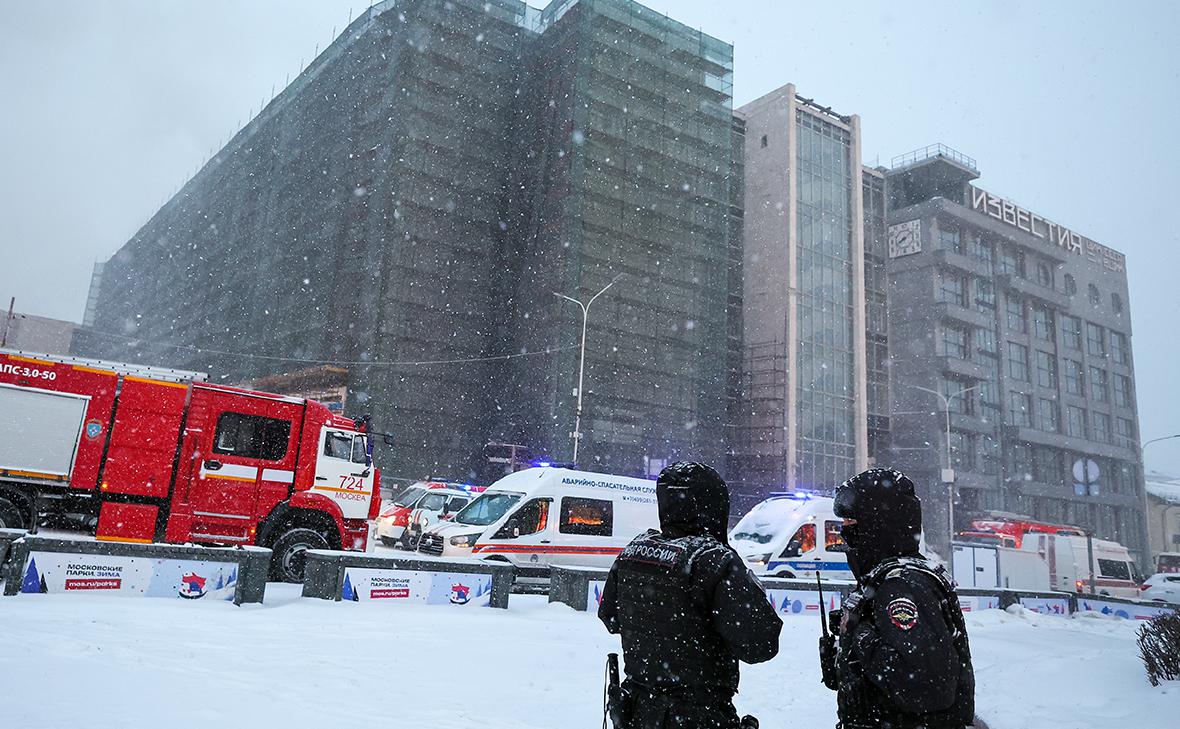 В Москве локализовали пожар во дворе здания «Известия холла» — РБК