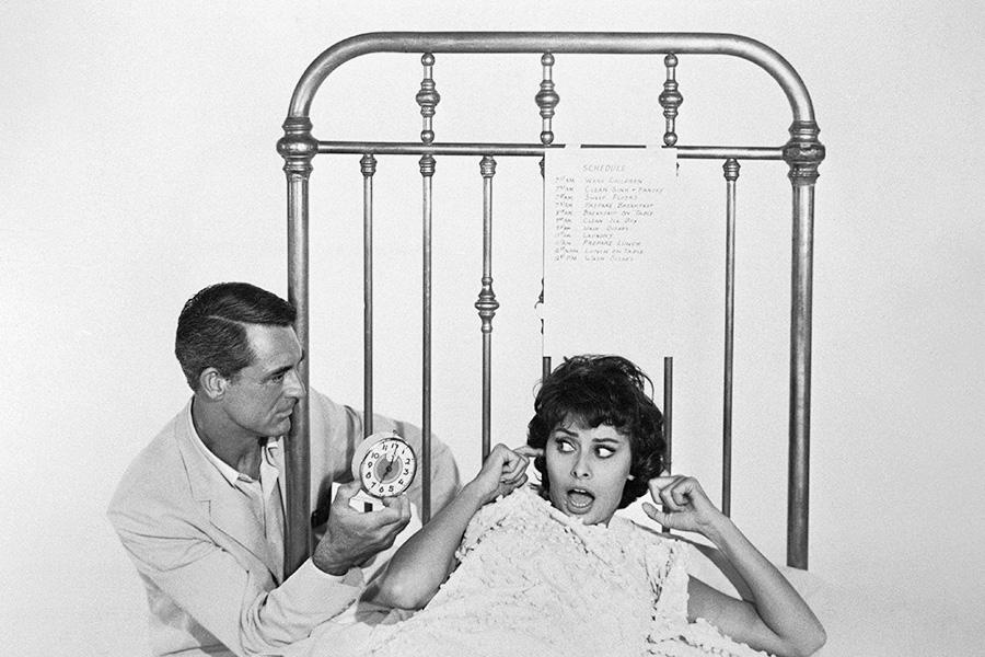 Кэри Грант и Софи Лорен на съемочной площадке фильма &laquo;Плавучий дом&raquo;, 19 ноября 1958 года