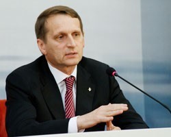 Спикер Госдумы С.Нарышкин призывает скандальных депутатов к вежливости 