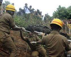 Индийские спасатели обнаружили тела еще 7 жертв теракта
