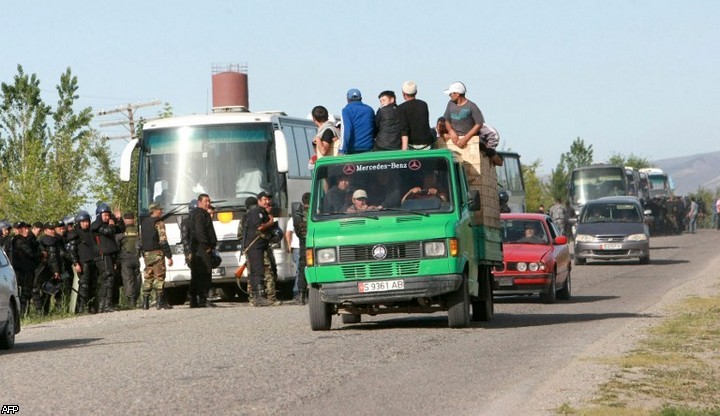 Беспорядки на золотодобывающем руднике "Кумтор" в Киргизии