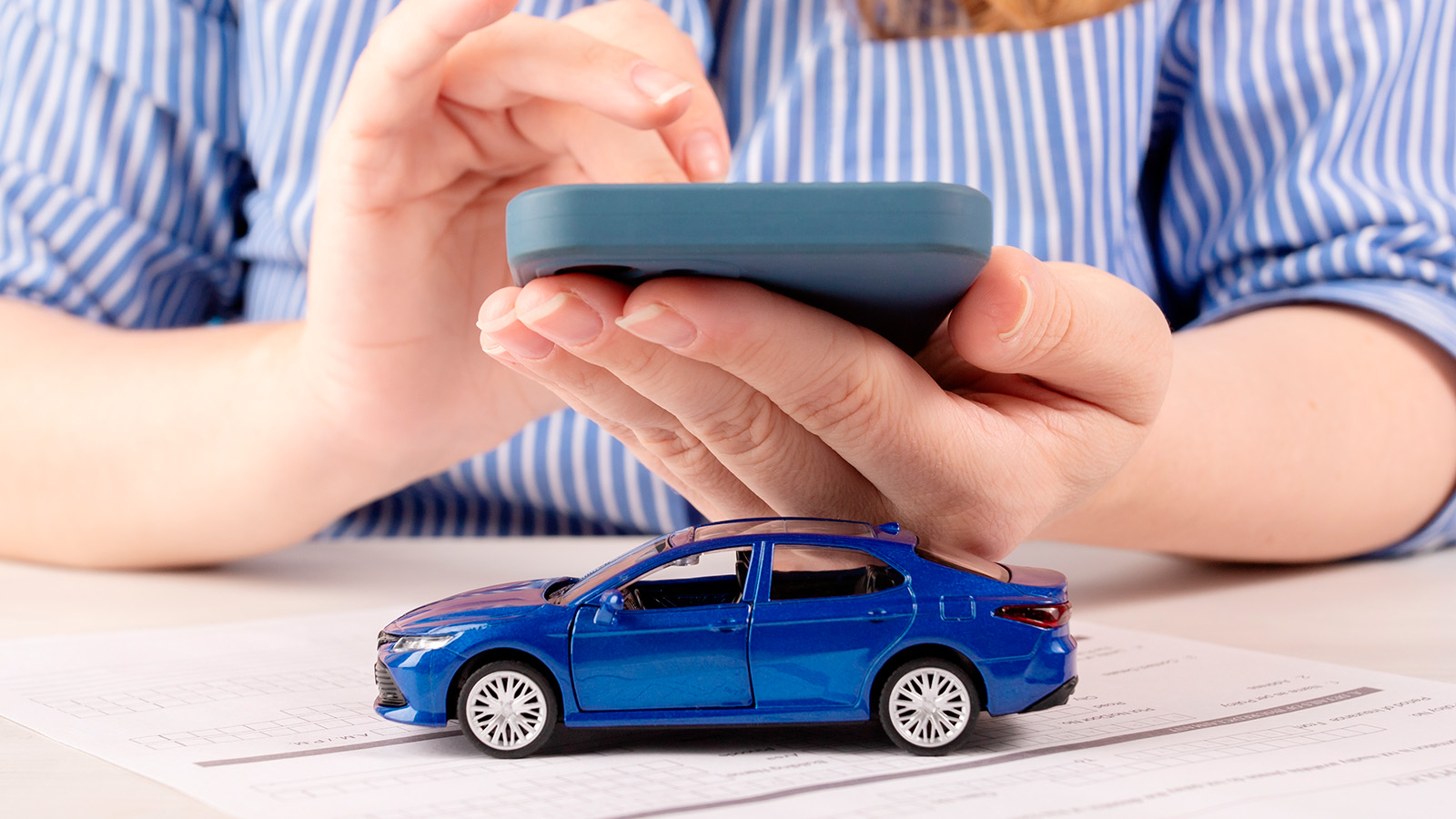 Россиян предупредили о схеме мошенничества с покупкой авто из-за рубежа