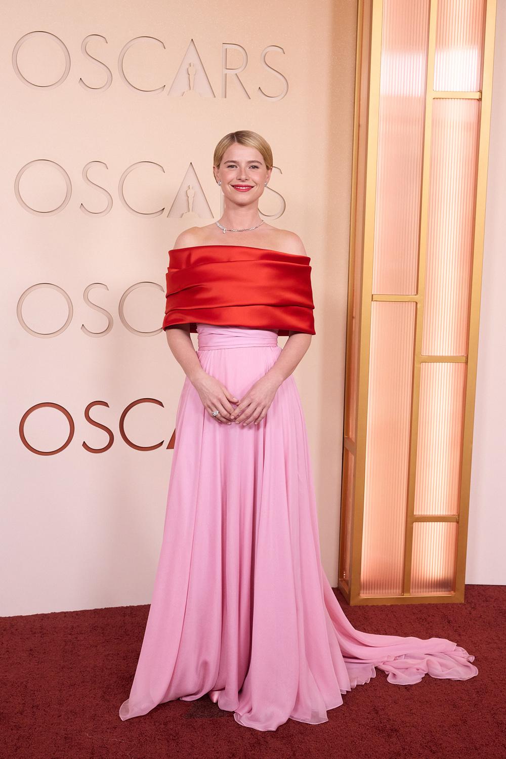 Джесси Бакли в Chanel