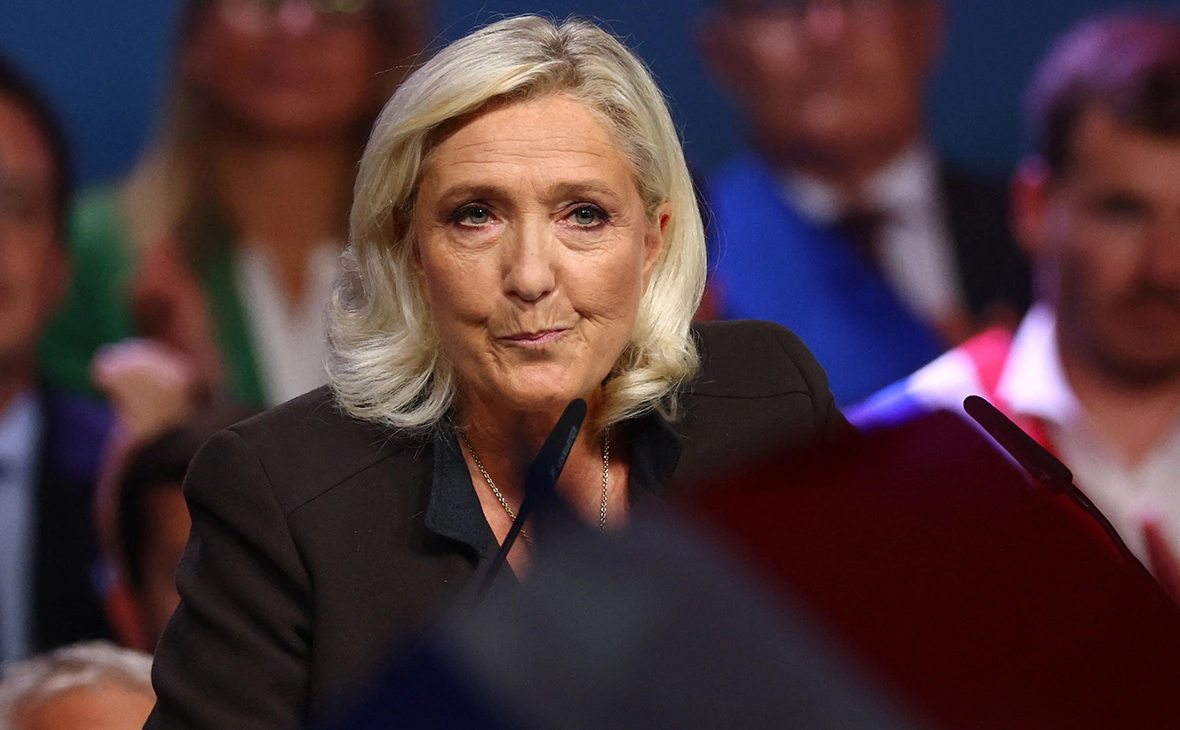 Sarah Meyssonnier / Reuters