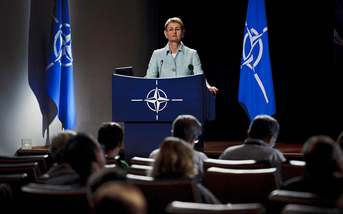 НАТО до заседания с Россией проведет экстренную встречу из-за Украины"/>













