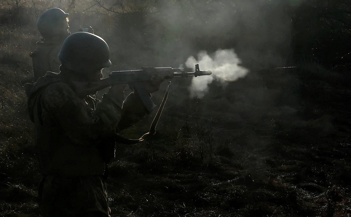 Clodagh Kilcoyne / Reuters