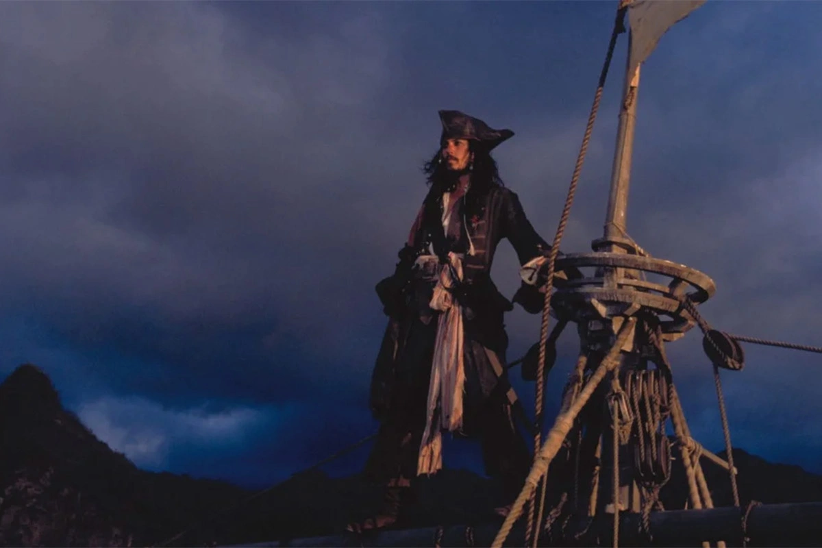 <p>Кадр из фильма &laquo;Пираты Карибского моря: Проклятие Черной жемчужины&raquo;</p>