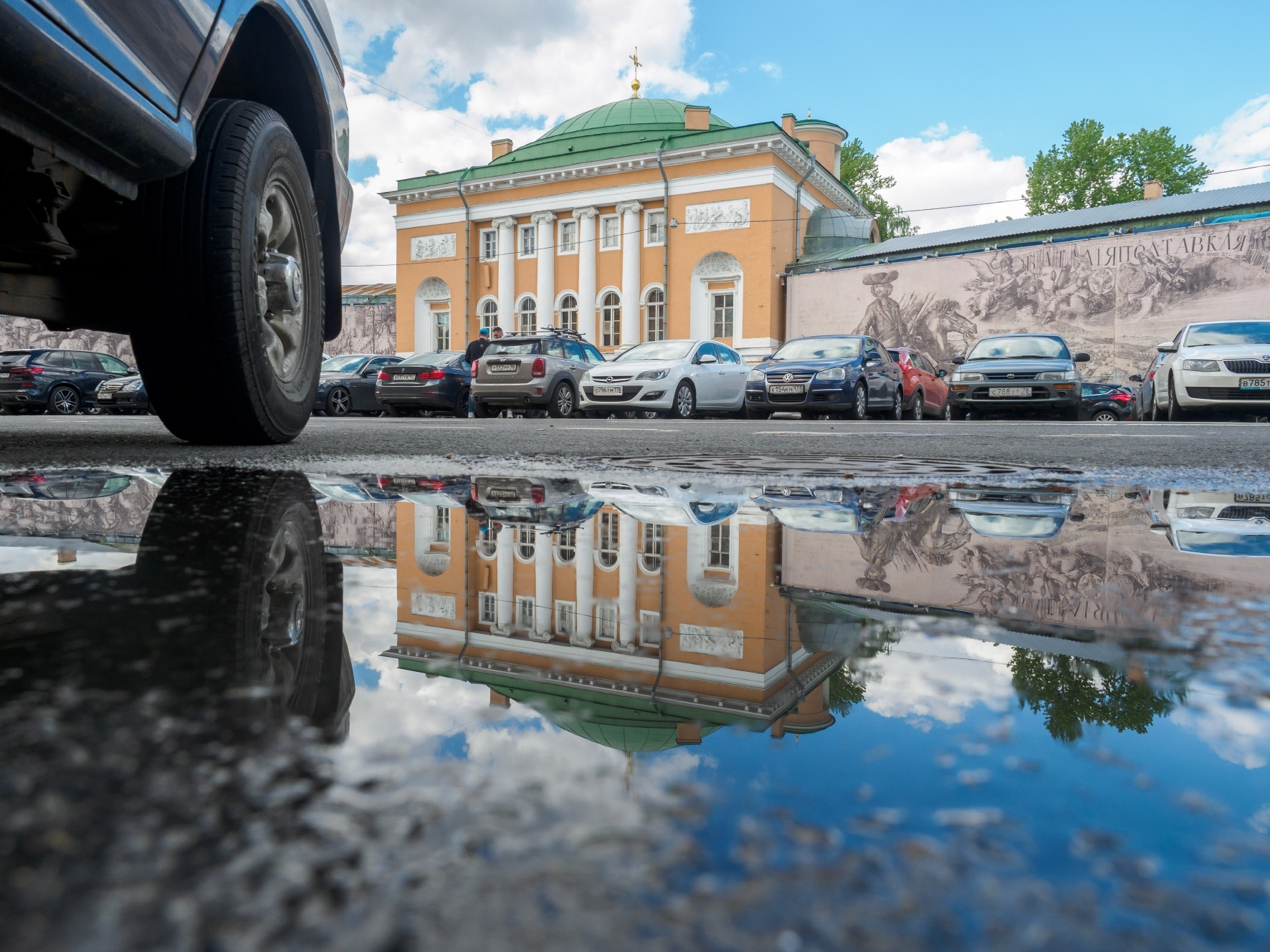 Конюшенная площадь в Санкт-Петербурге