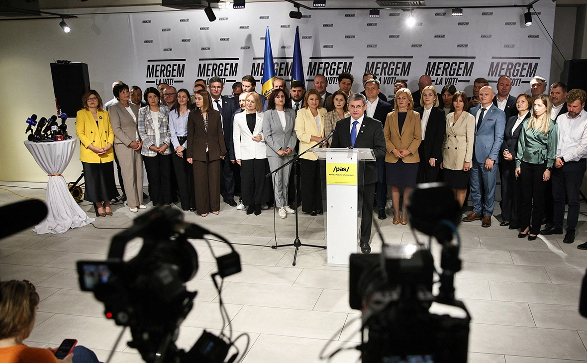 Vladislav Culiomza / Reuters