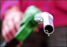 Росстат: Потребительские цены на автобензин в среднем по РФ с 9 по 15 мая выросли на 0,3% - до 14,12 руб. за литр