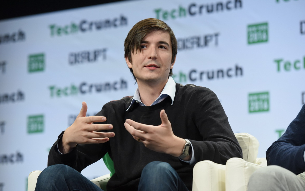 Глава Robinhood назвал аномальный взлет акций GameStop «черным лебедем» |  РБК Инвестиции