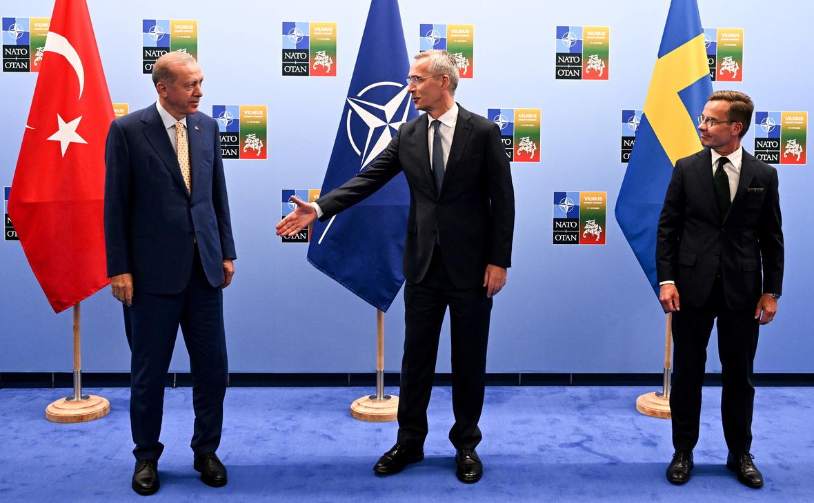 В Венгрии не смогли проголосовать по членству Швеции в НАТО из-за бойкота"/>













