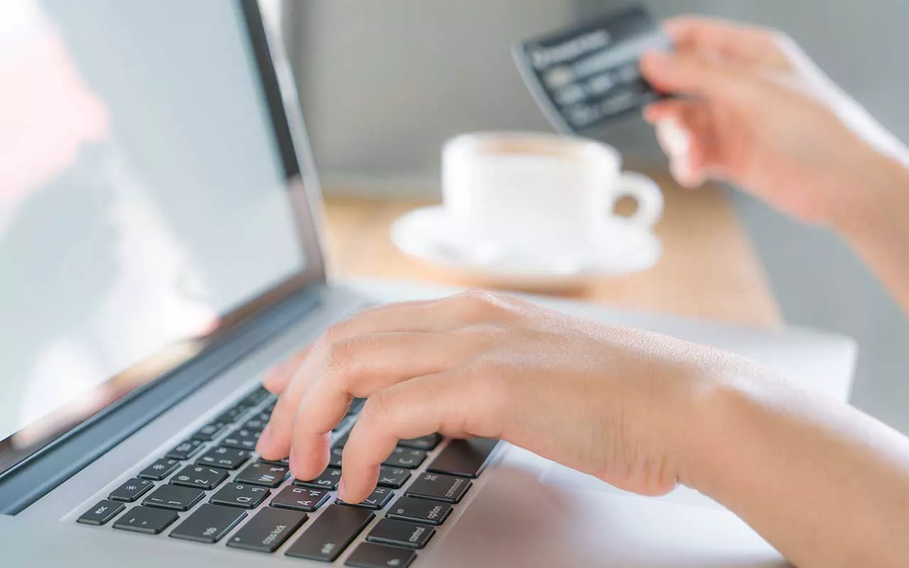 Реквизиты для уплаты налогов и сборов (КБК, ОКТМО) всегда можно найти на сайте ФНС или на портале госуслуг